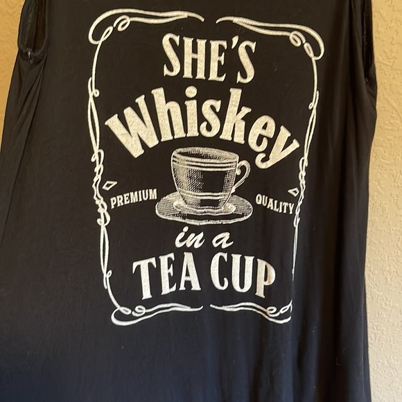 Women’s tank - Picture 4 of 4